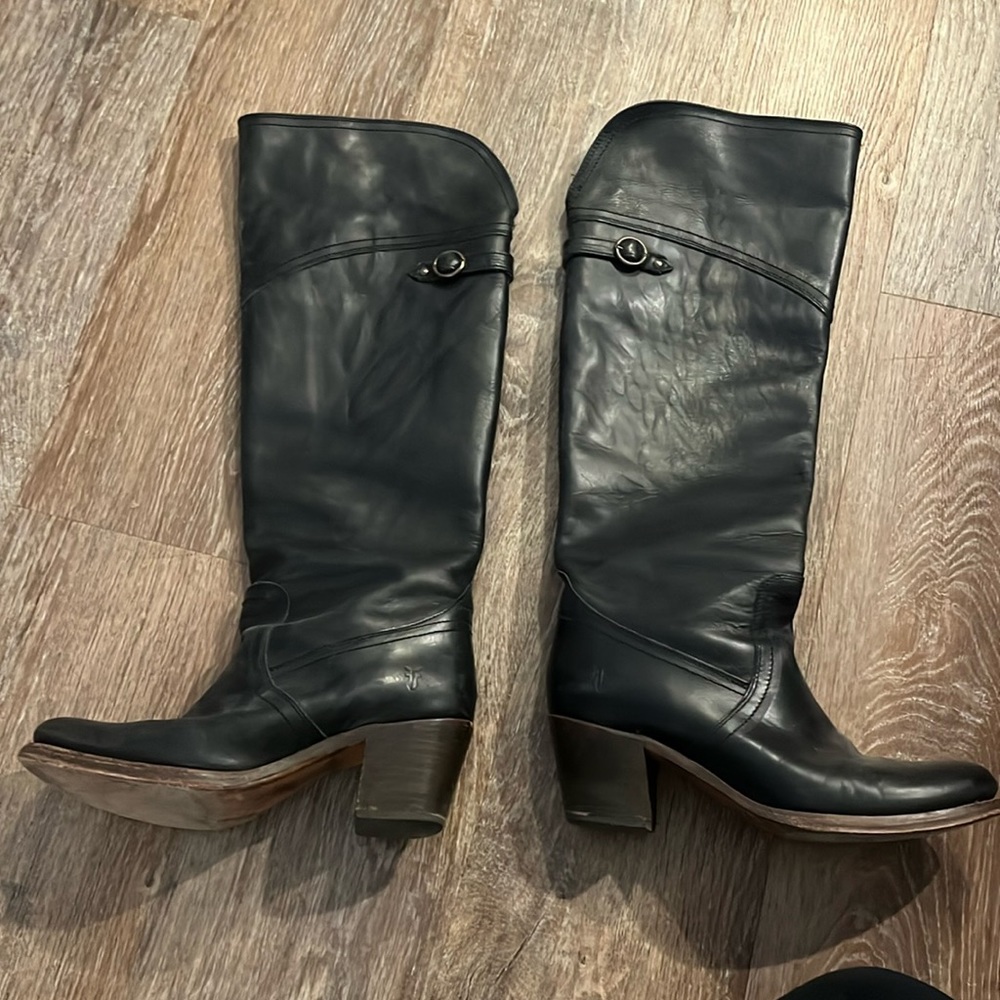 Black Frye Jane Pull On Leather Boots